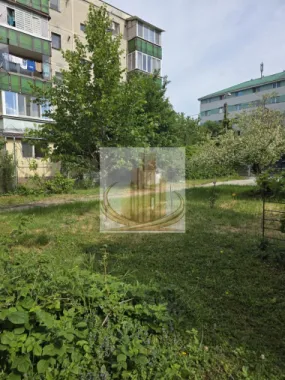 Casa 190mp cu teren 1100mp Lipovei