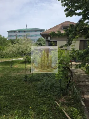 Casa 190mp cu teren 1100mp Lipovei