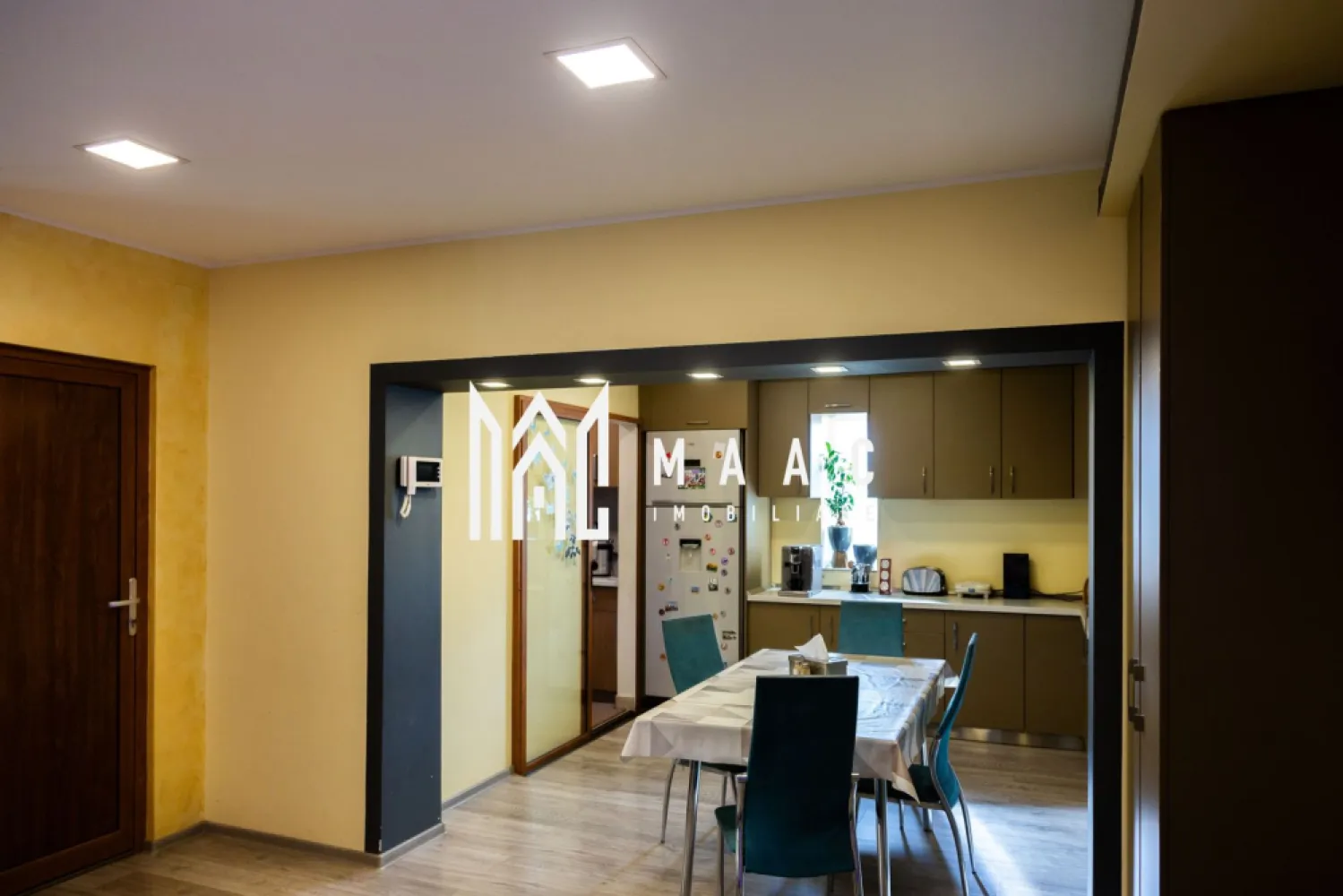 Casa 6 camere | P+M | Curte | 270 MPU | Zona Centrala