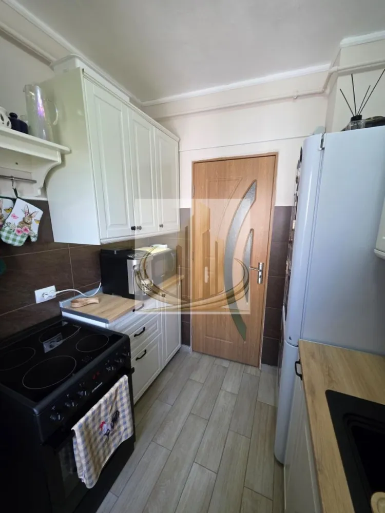 Apartament 3 camere de vânzare – Gheorghe Lazăr