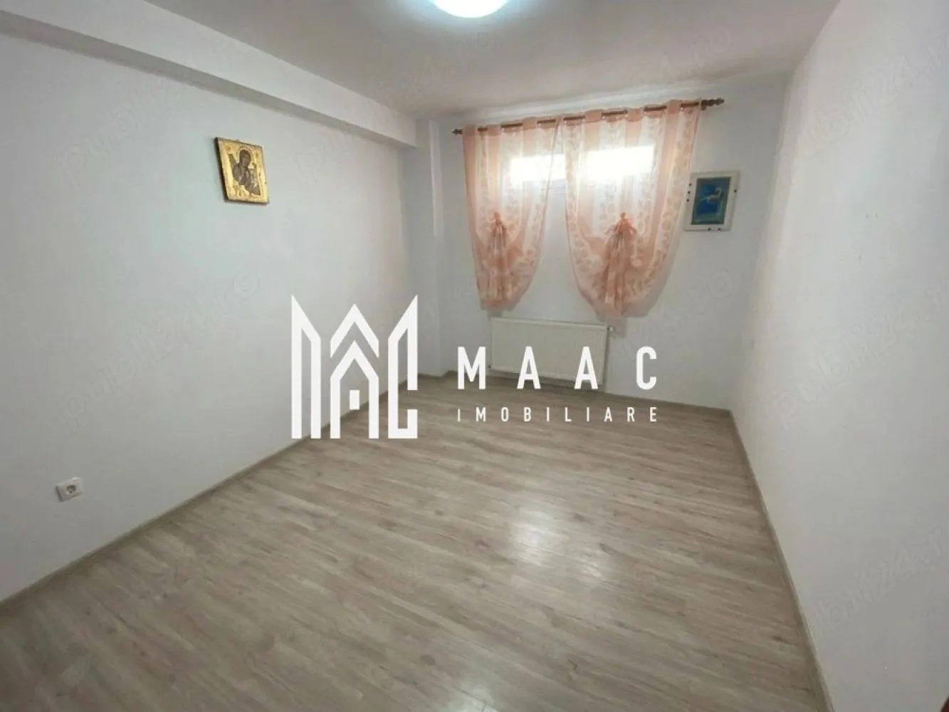 Spatiu 210 mp | Apartament 3 camere | Teren 164 mp |