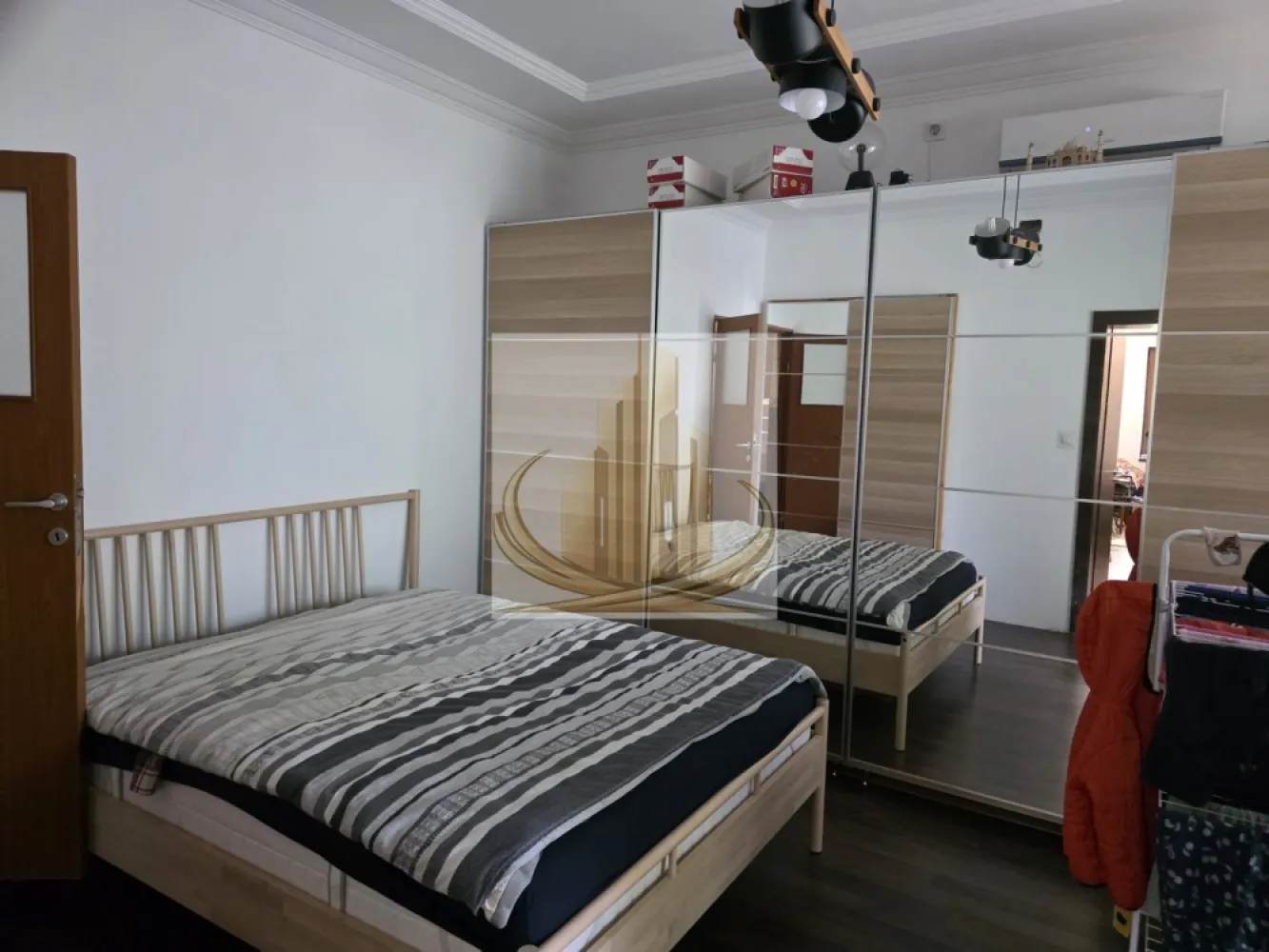 Casa 190mp cu teren 1100mp Lipovei