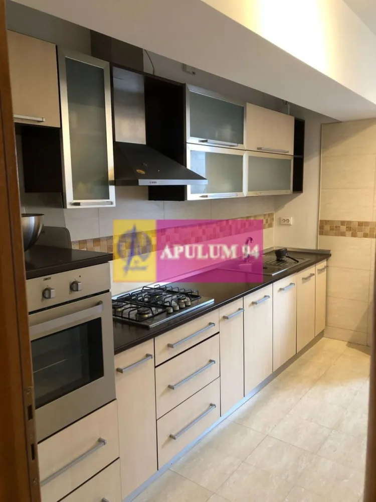 Apartament 3 camere LUX, 99mp, B-dul Unirii, loc parcare inclus