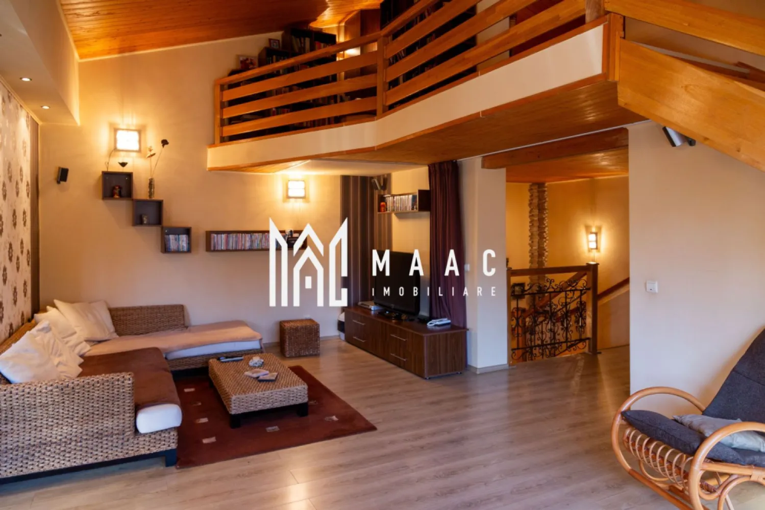 Casa 6 camere | P+M | Curte | 270 MPU | Zona Centrala