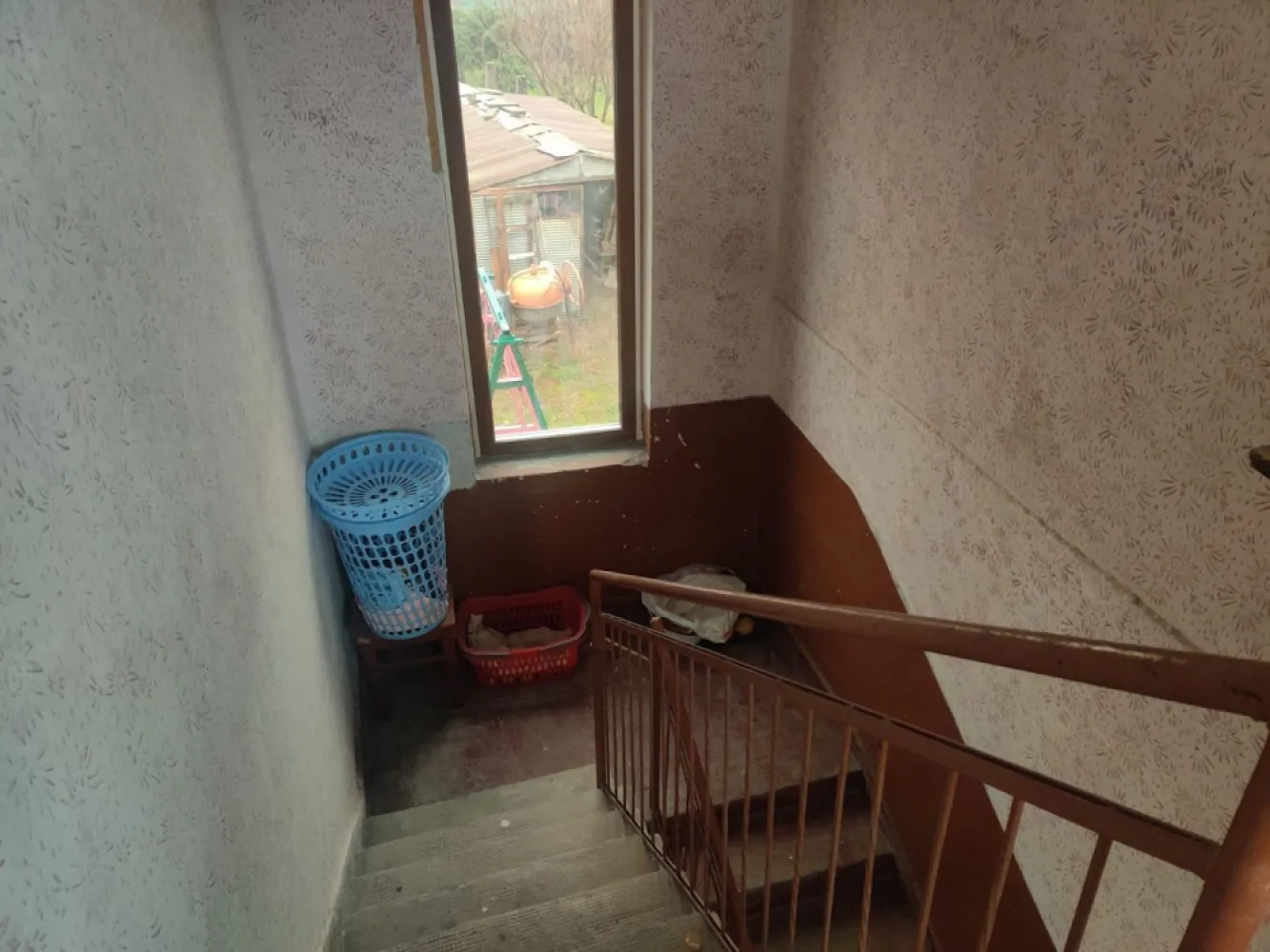 BRASADAS vinde vinde casa 4 cam. teren 5 ari 117mp. - Agenția BRASADAS vinde casa individuala 117mp cu 4 camere si teren 500mp în zona TITULESCU.