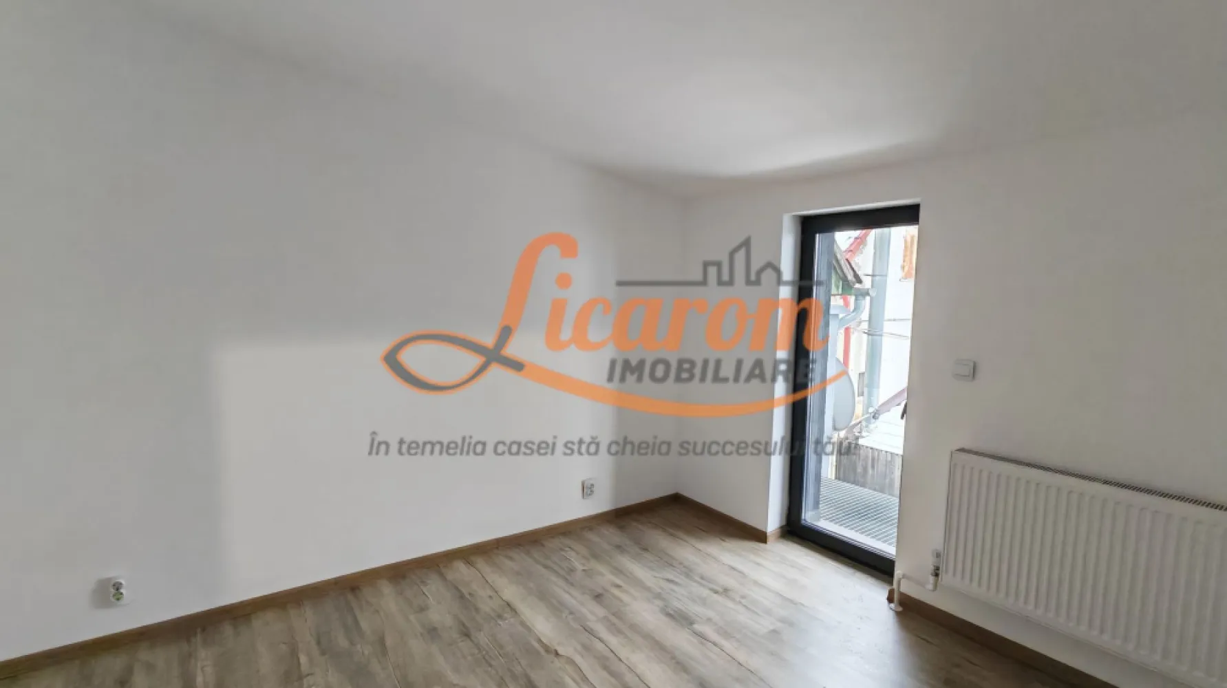 Casa P+E zona Astra-Racadau,4 camere,curte comuna.Comision 0