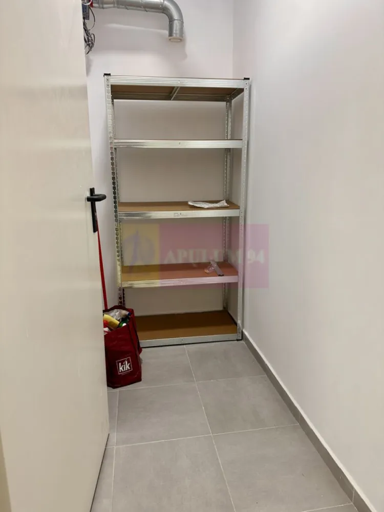 Apartament 2 camere Sebastian - Vulcan Residence/ Loc de parcare+boxa - Compania imobiliara Apulum94 va propune pentru inchiriere un apartament de 2 camere situat in zona Sebastian -Vulcan Residence, finalizat in 2024 Locuința este complet mobilată și utilată, amenajată cu bun gust, gata pentru mutare imediată. Apartamentul beneficiază de loc de parcare inclus și boxă de depozitare, ideale pentru un plus de confort și spațiu.

📍 Complex nou, acces facil
🏢 Construcție 2024
🛋️ Mobilat și utilat complet
🚗 Loc de parcare
📦 Boxă de depozitare
📞 Contact: Dorin Dinu – 0733 683 454
🏢 Apulum944, mobilat si utilat