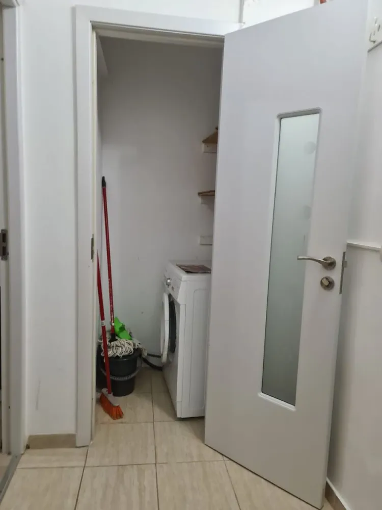 De vanzare apartament cu o camera, parter, I.C.Frimu 43.000 euro