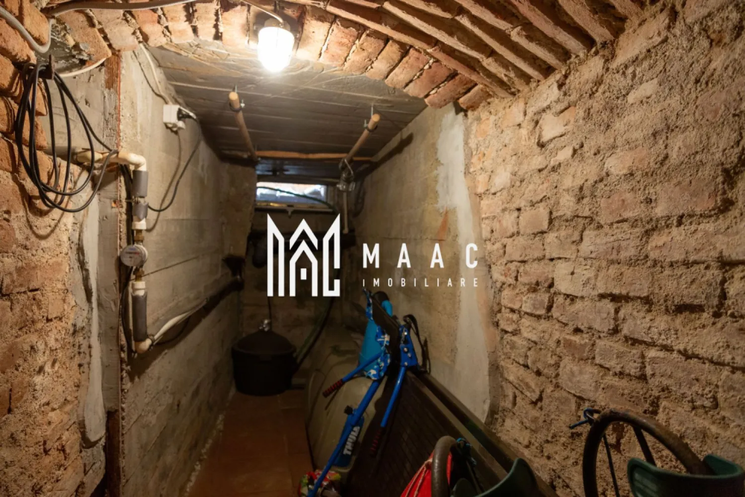 Casa 6 camere | P+M | Curte | 270 MPU | Zona Centrala