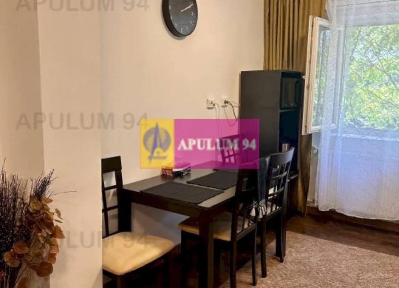 Apartament 2 camere Sebastian Parc - Compania imobiliara Apulum94 va propune un apartament de doua camere confort 1 semidecomandat ,etaj 2 situat in zona Sebastian (intre parcul Sebastian si strada Novaci ) intr-un bloc 1988.Suprafata utila a apartamentului este de 51 mp, suprafata totala (cu balcon) de 55 mp.
 Apartamentul se Inchiriaza mobilat si utilat conform pozelor si filmului de prezentare .
 Pentru mai multe detalii sau o eventuala vizionare a apartamentului va rog sunati la numarul de telefon 0733683454-Dorin Dinu.