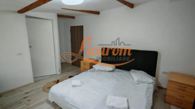 Vila 10 camere,pretabil compartimentare in 2 unitati separate,ASTRA.