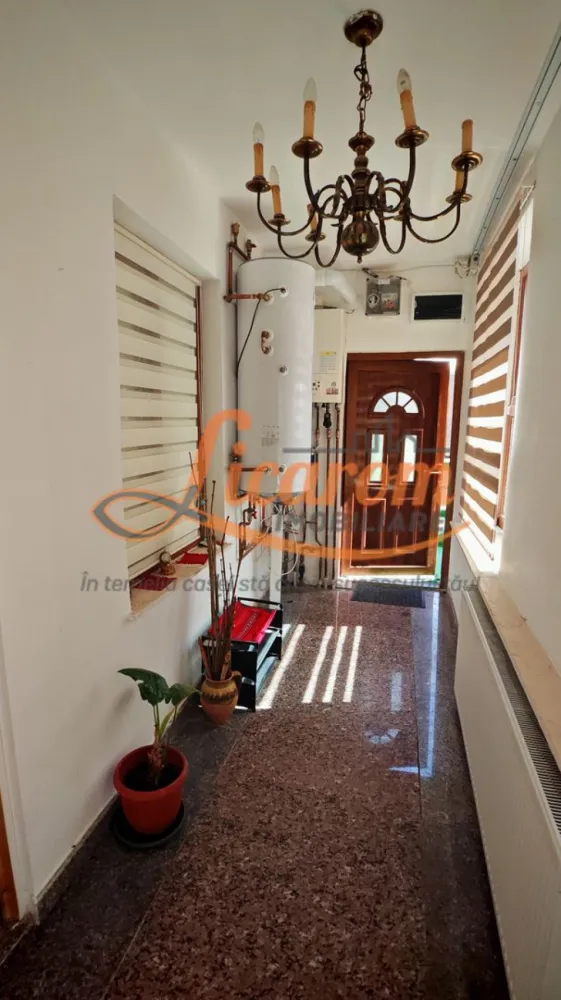 Vila 10 camere,pretabil compartimentare in 2 unitati separate,ASTRA.