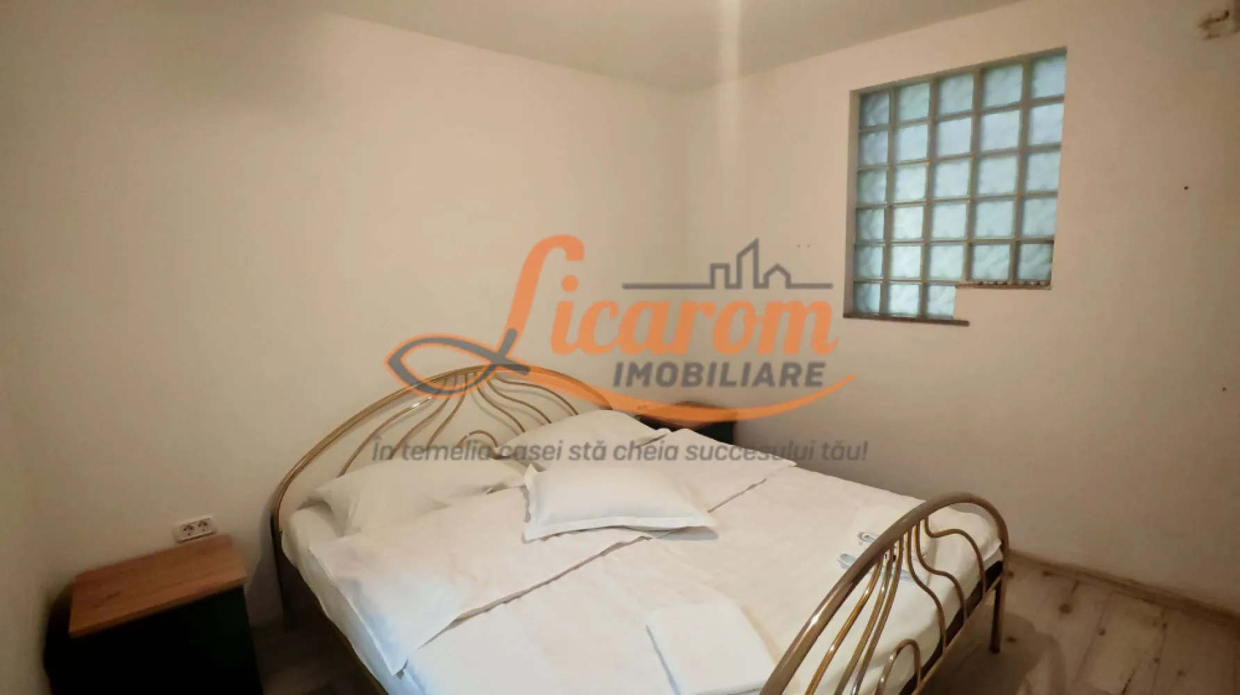 Vila 10 camere,pretabil compartimentare in 2 unitati separate,ASTRA.