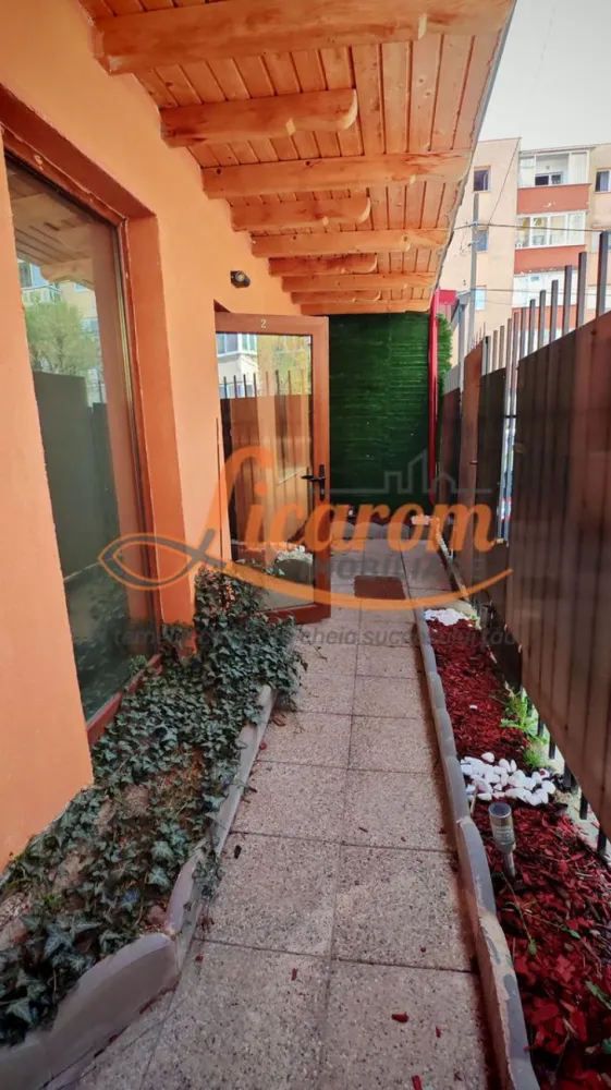 Vila 10 camere,pretabil compartimentare in 2 unitati separate,ASTRA.