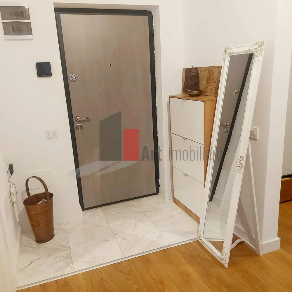 Garsoniera bloc 2025 - Va prezentam spre vanzare o garsoniera confort 1 aflata la parterul unui imobil dintr-un ansablu rezidential construit in 2025.
Garsoniera este decomandata, renovata, are 43 m²si se vinde mobilata si utilata.
Actele pregatite pentru vanzare si se accepta credit.
Facilități : imediat st. Stb, la cca 12-14 min. Metrou păcii, tramvai 25 etc. Magazine supermarket mall Plaza și Afi pe linia tramvai 25.

Pentru informatii sau vizionare va stam la dispozitie: 0720-622.788
