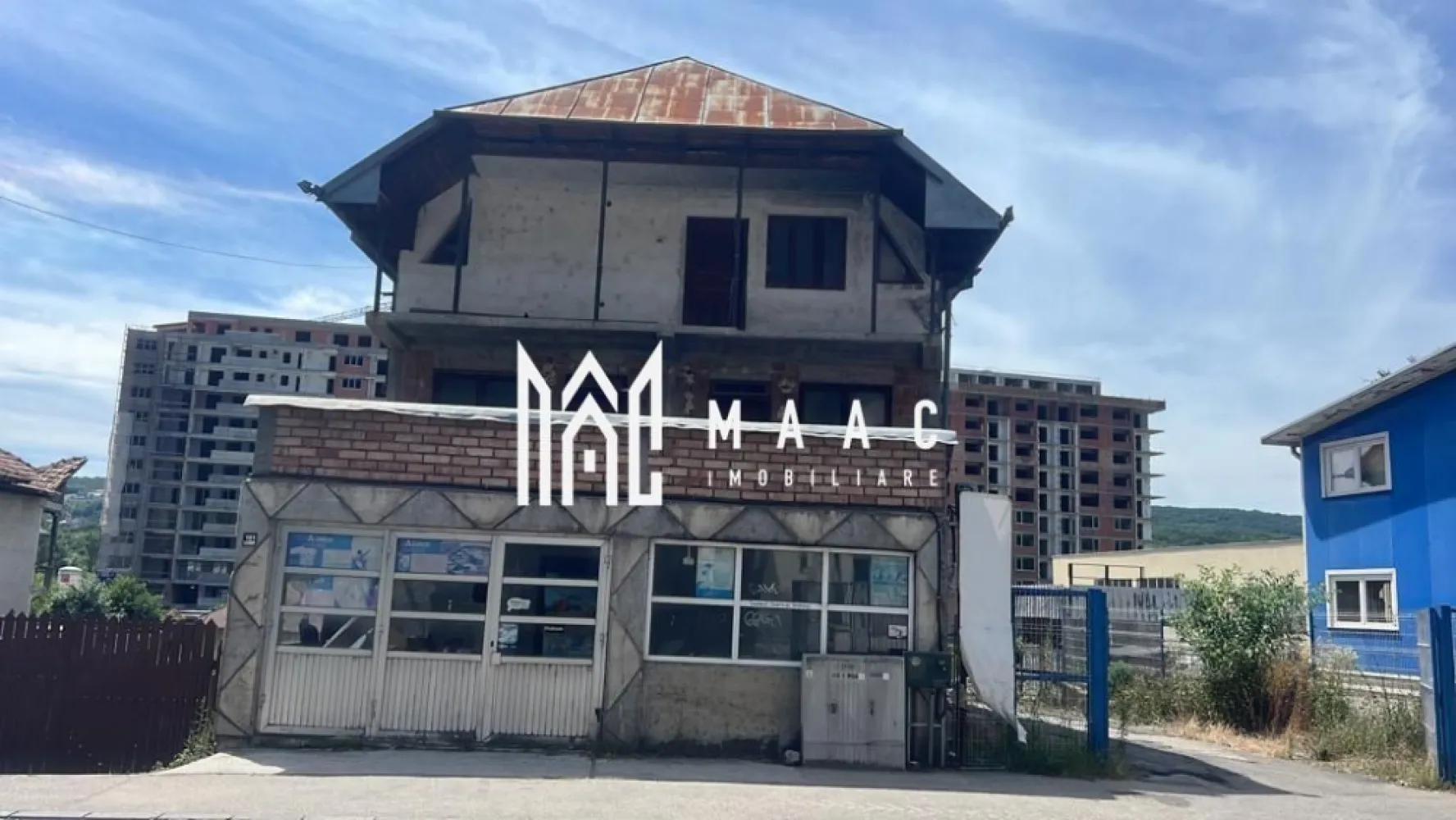 Vila D+P+2 | Pretabil Bloc Boutique - MAAC Imobiliare vă propune spre vânzare o construcție D+P+2, situată central, pe strada Știrbei Vodă, într-o zonă aflată în plină expansiune rezidențială, cu un potențial investițional ridicat. Imobilul se pretează excelent atât pentru transformarea într-un bloc tip boutique, cât și pentru dezvoltarea de spații comerciale sau mixte. Un avantaj important îl reprezintă demisolul, unde pot fi amenajate locuri de parcare, aspect esențial pentru orice proiect modern. Clădirea are o suprafață construită de 780 mp și o suprafață utilă de 590 mp, oferind flexibilitate maximă în compartimentare și exploatare. Proprietatea beneficiază de toate utilitățile, fiind pregătită pentru dezvoltare imediată. Datorită poziționării centrale și a potențialului de reconversie, această proprietate reprezintă o oportunitate excelentă de investiție. Pentru mai multe detalii și programarea unei vizionări, vă invităm să contactați MAAC Imobiliare. id: CP2860082 }}