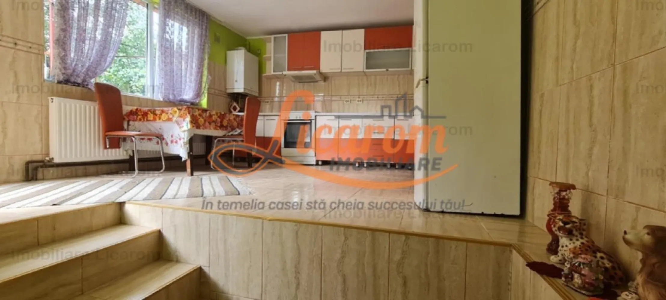 Casa individuala cu 2 apartamente, 6 camere,teren 403 mp,ASTRA. - Agentia Licarom Imobiliare propune spre vanzare o vila individuala situata in cartierul Astra zona Traian - Piata Orizont- cu acces facil spre statii , scoli ,piata ASTRA .
Vila este desfasurata pe Demisol inalt locuibil ,Parter inalt si Pod,suprafata locuibila fiind de 235 mp utili ,si este amplasata pe un teren de 403 mp singur in curte . 
Proprietatea este pretabila pentru a locui mai multe familii sau a se folosi ca pensiune, spatiu de birouri sau pentru a fi recompartimentata.
Proprietatea are urmatoarea compozitie :
La demisol un apartament compus din 3 dormitoare mari , 2 bai si o bucatarie mare , antreu iar cel de-al doilea apartament este la Parterul inalt si este format din 2 dormitoare mari , living mare , baie, bucatarie mare ,o debara si un garaj . 
Imobilul este dotat cu usi si ferestre din geam termopan , si este racordat la gaz , curent, apa si canal. 
Ca amenajari interioare imobilul dispune de gresie parchet si faianta si 2 centrale termice,(cate una pentru fiecare apartament). 
Terenul are acces auto,iar curtea este larga si insorita.
Pretul este de 350000 euro .
Pentru mai multe detalii sau pentru a se programa vizionari,nu ezitati sa ne contactati la telefon 0741059397 Consultant imobiliar Calin.