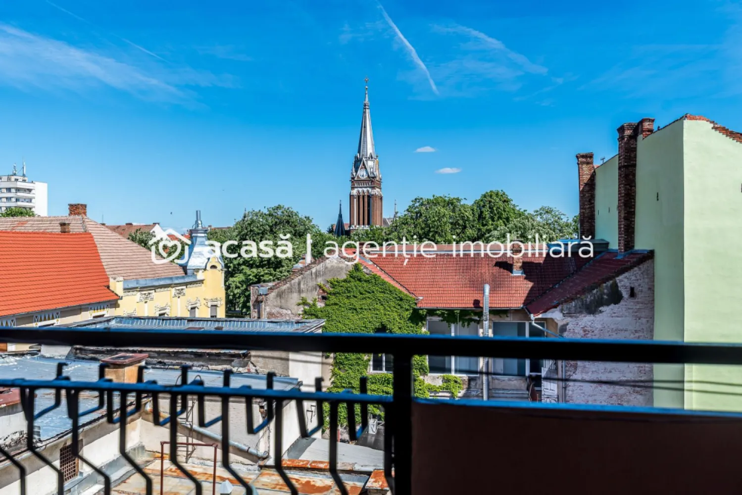 Apartament ultracentral cu 4 camere renovat recent Comision 0