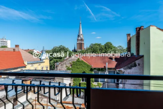 Apartament ultracentral cu 4 camere renovat recent Comision 0