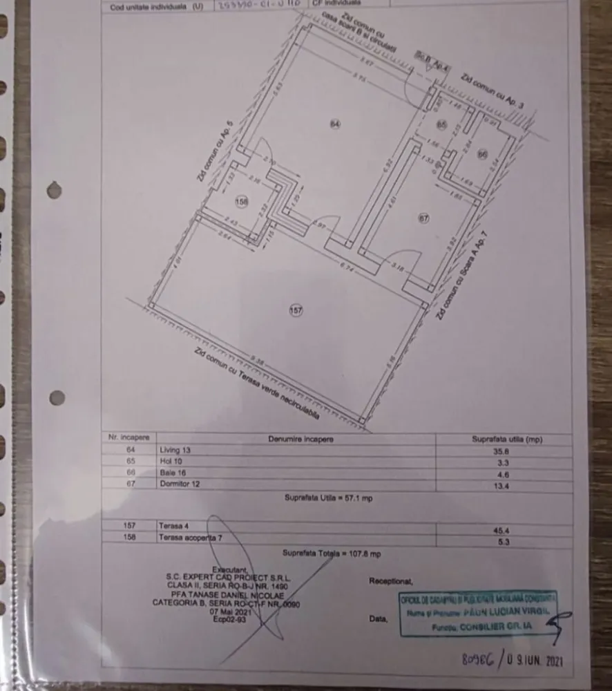 Tomis Park 2 cam terasa 108m mobilat utilat - Agenția imobiliara BRASADAS vinde apartament in Complexul Tomis Park ( vis a vis de euromaterna) mobilat utilat de calitate ( Rovere ) , centrala pe gaz Bosch cu garantie 5 ani, etaj 1 din 8, doua lifturi, terasa in proprietate.
Se accepta anumite schimburi cu vila in oras sau palazu ori apartament cu 3 camere.
Loc de parcare subteran 50 euro chirie ( sau de vanzare 14000 euro.
Pentru mai multe oferte accesați www.brasadas.com.