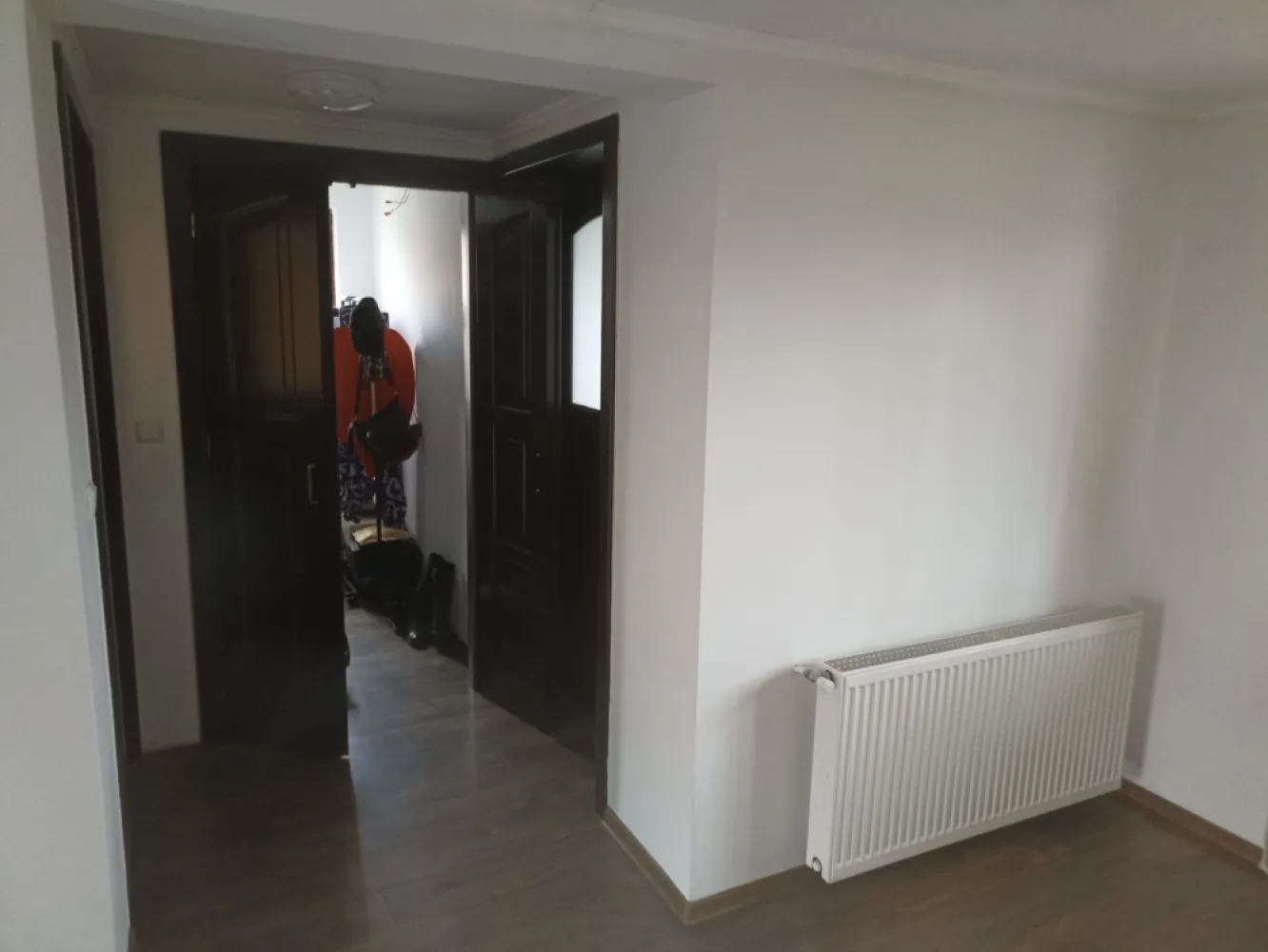 BRASADAS vinde casa NOUA 4 cam 6.5 ari. - Agenția imobiliara BRASADAS vinde casa individuala cu 6 camere si teren aferent 650mp construcție 2010.
Www.brasadas.com.