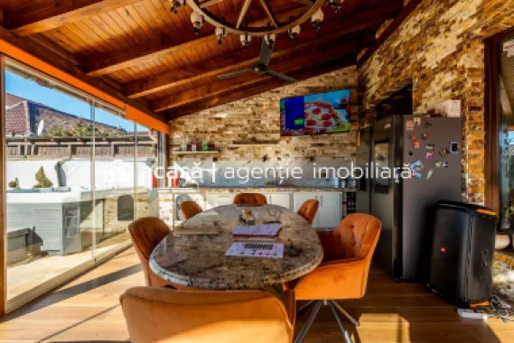 Casă cu5 camere, teren 720 mp, fotovoltaice 13 kW, Aradul Nou