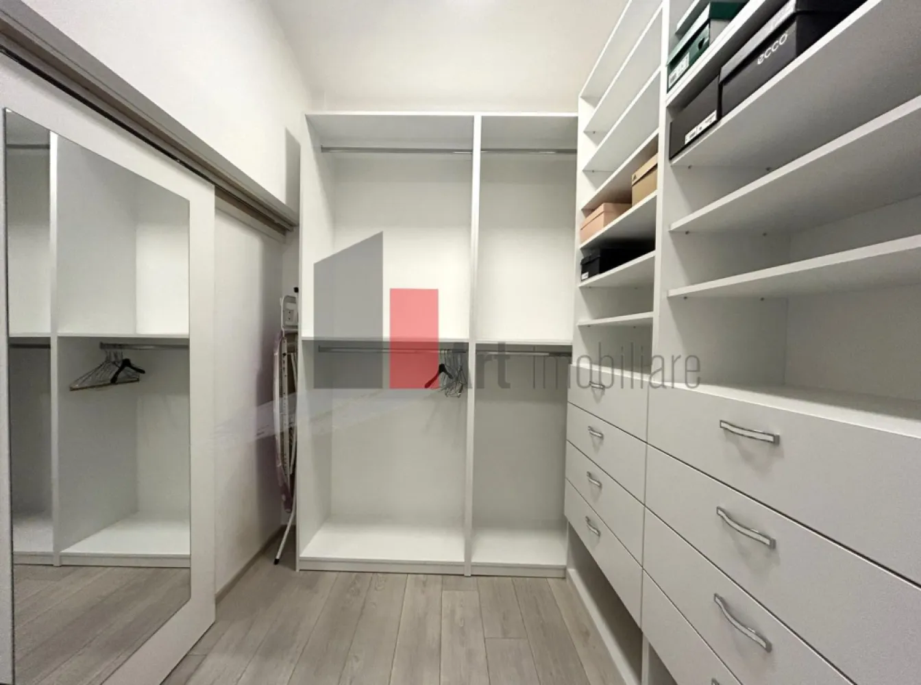 Apartament 3 camere tip Duplex - zona Calea Calarasilor/Matei Basarab