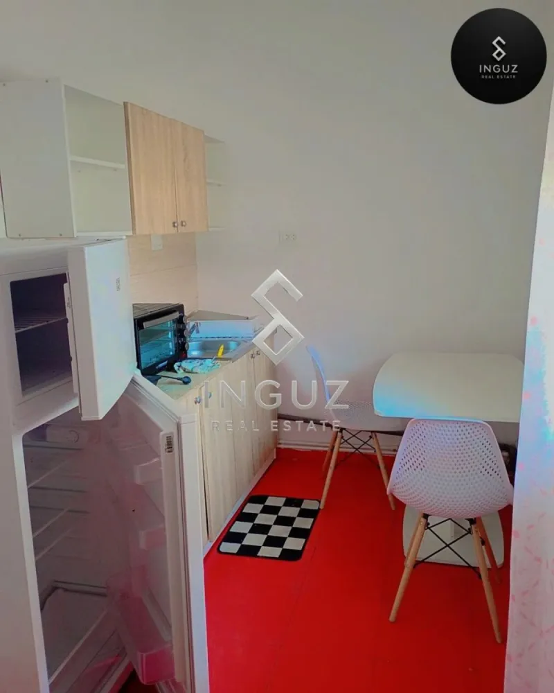 Garsonieră de închiriat – Str. Matei Voievod nr.18, Sector 2, Bucureșt - Garsonieră de închiriat – Str. Matei Voievod nr.18, Sector 2, București ⬇️ العربية ⬇️

380 € / lună | etaj 3
Practică, confortabilă și pregătită pentru mutare imediată
Complet mobilată și utilată
Potrivită pentru un stil de viață confortabil
Spațiu bine organizat și funcțional
Locație excelentă – Sector 2
Aproape de magazine, farmacii, restaurante și toate facilitățile
Acces rapid către mijloacele de transport și zonele centrale ale orașului
Ideală pentru o persoană sau un cuplu
Comision: 50%

استوديو للإيجار – شارع Matei Voievod رقم 18، سيكتور 2، بوخارست

380 يورو شهرياً | الطابق 3
عملية ومريحة وجاهزة للسكن فوراً
مفروشة ومجهزة بالكامل
مناسبة لحياة مريحة وعملية
مساحة منظمة بشكل جيد
موقع ممتاز – سيكتور 2
قريبة من المحلات والصيدليات والمطاعم وجميع الخدمات
سهولة الوصول إلى المواصلات والمناطق المركزية في المدينة
مناسبة لشخص أو زوجين
العمولة: 50%