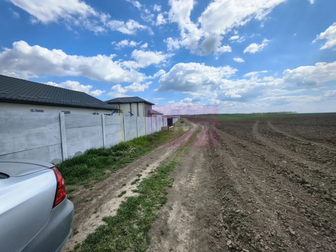 Poșta Teren 3000mp aproape de utilități ideal proiect rezidețial
