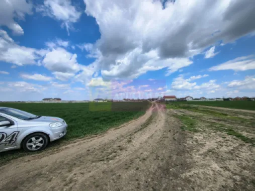 Poșta -Teren 12.450mp pretabil hală/rezidențial la 150ml de utilități