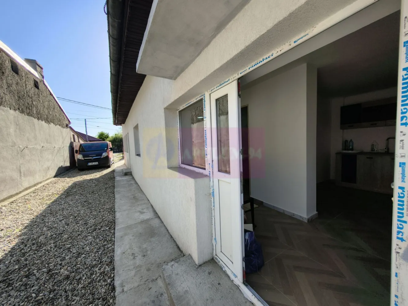 Casă aproape de București gata de mutat