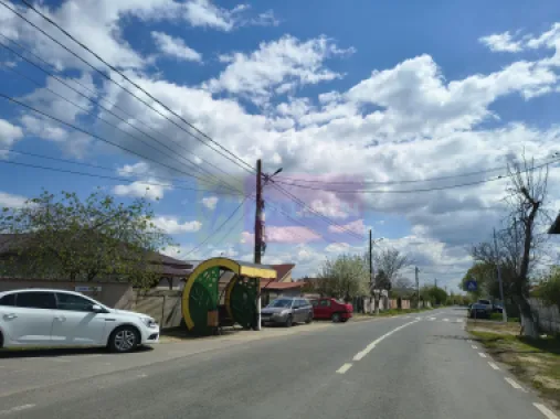 Teren cu o casă demolabilă în satul Poșta la 15 minute de București