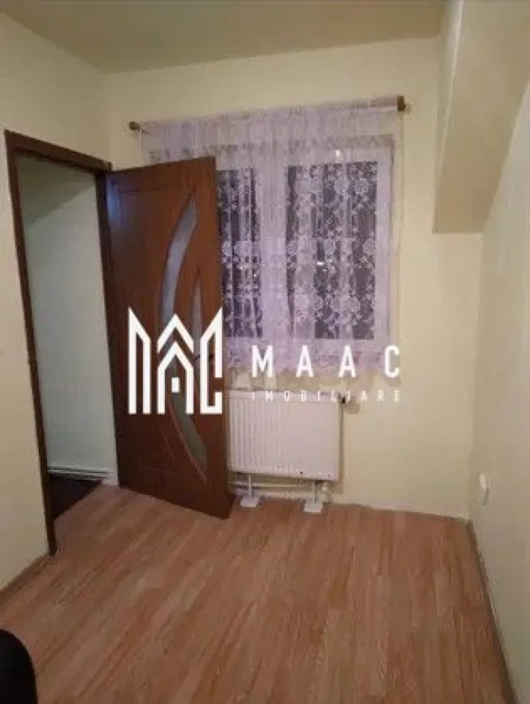 Apartament 2 camere | Pretabil investitie | Tiglari - MAAC Imobiliare va prezinta un apartament cu 2 camere, mobilat, situat la etajul 5, în cartierul Țiglari. Caracteristici: Apartament cu 2 camere nedecomandate Suprafață utilă: 34 mp Etaj: 5 din 5 An construcție etaj: 2013 Apartamentul necesită renovare Compartimentare: Hol mic de intrare, 2 camere nedecomandate, bucătărie separată si baie. Dotări și beneficii: Centrală termică proprie cu calorifere Potențial bun de personalizare după preferințele viitorului proprietar Localizare și facilități în zonă: Magazine în imediata apropiere Stație de autobuz la câțiva pași Zonă accesibilă, cu legături rapide către restul orașului. Pentru mai multe detalii precizati telefonic ca ati vazut anuntul cu ID: CP2860978 }}