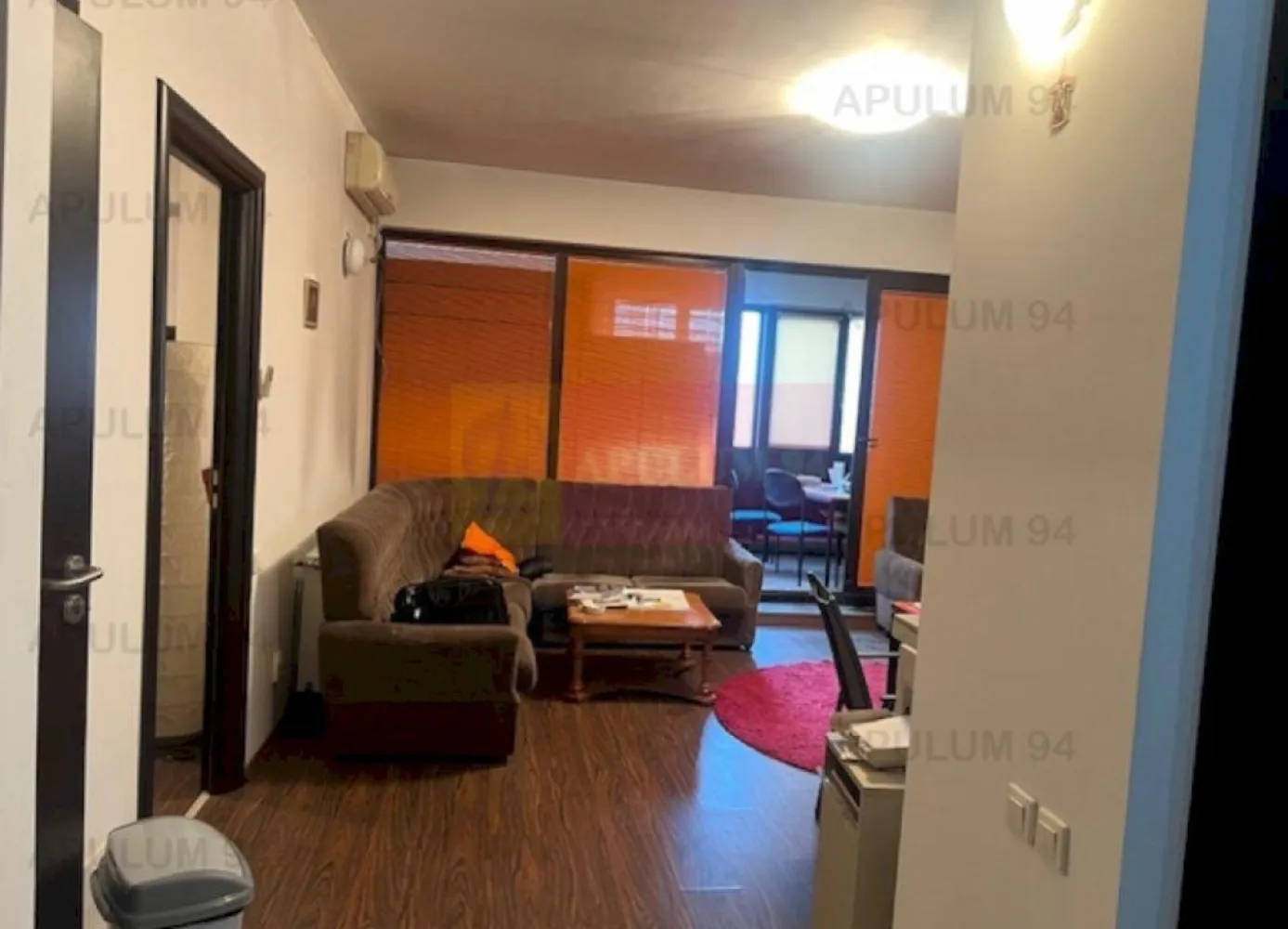 Apartament 2 camere cu loc parcare subteran Bucurestii Noi- Pajurei. - Compania Imobiliara Apulum 94 va propune un apartament de 2 camere situat in zona Bucurestii Noi- Pajurei. 
Imobilul este construit in 2009, izolat pe exterior, cu 2 lifturi si camere de supraveghere. 
Apartamentul este situat la etajul 3. Bucataria este open space cu livingul. Beneficiaza de 2 grupuri sanitare , de o terasa foarte generoasa si de un dressing la dormitor.
Incalzirea este centrala termica de bloc. 
Apartamentul are in proprietate si un loc de parcare subteran, o boxa de 16 mp la subteran cat si un spatiu pentru depozitare cauciucuri. 
Interiorul este finisat, cu gresie, faianta, parchet, termopan. Se doreste a se vinde mobilat si utilat.
Apartamentul este liber si se poate preda imediat.
Zona este foarte usor accesibila, apropoata de mijloacele de transport, hypermarket, gradin ita, scoala, piata.
Pentru vizionare si mai multe detalii nu ezitati sa ma contactati pe nr 0733683446- Laura Ionescu.