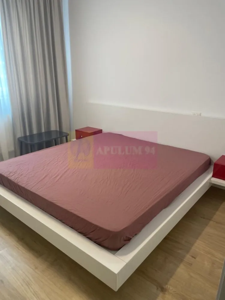 Apartament 2 camere complex Dimri Prelungirea Ghencea. - Compania imobiliara Apulum 94 va propune spre inchiriere un apartament de 2 camere situat in Complexul Dimri- Prelungirea Ghencea. 
Apartamentul se ala la etajul 5/11, este finisat in totalitate cu finisaje de buna calitate, cu centrala proprie pe gaze.
 Este cu bucataria utilata , echipata cu plita gaz, cuptor electric, frigider, cuptor cu microunde, masina de spalat rufe.
Este mobilat in totalitate , inclusiv mobilier terasa. 
Beneficiaza si de un loc de parcare. 
Complexul are toate facilitatile: piscina, spatii verzi, locuri de joaca pentru copii, camere video, magazin Mega Image, five5 to go, sala fitness, pepco. 
Complexul are in fata statie de autobuz.
Pentru vizionare si mai multe detalii nu ezitati sa ma contactati pe nr 0733683446- Laura Ionescu.