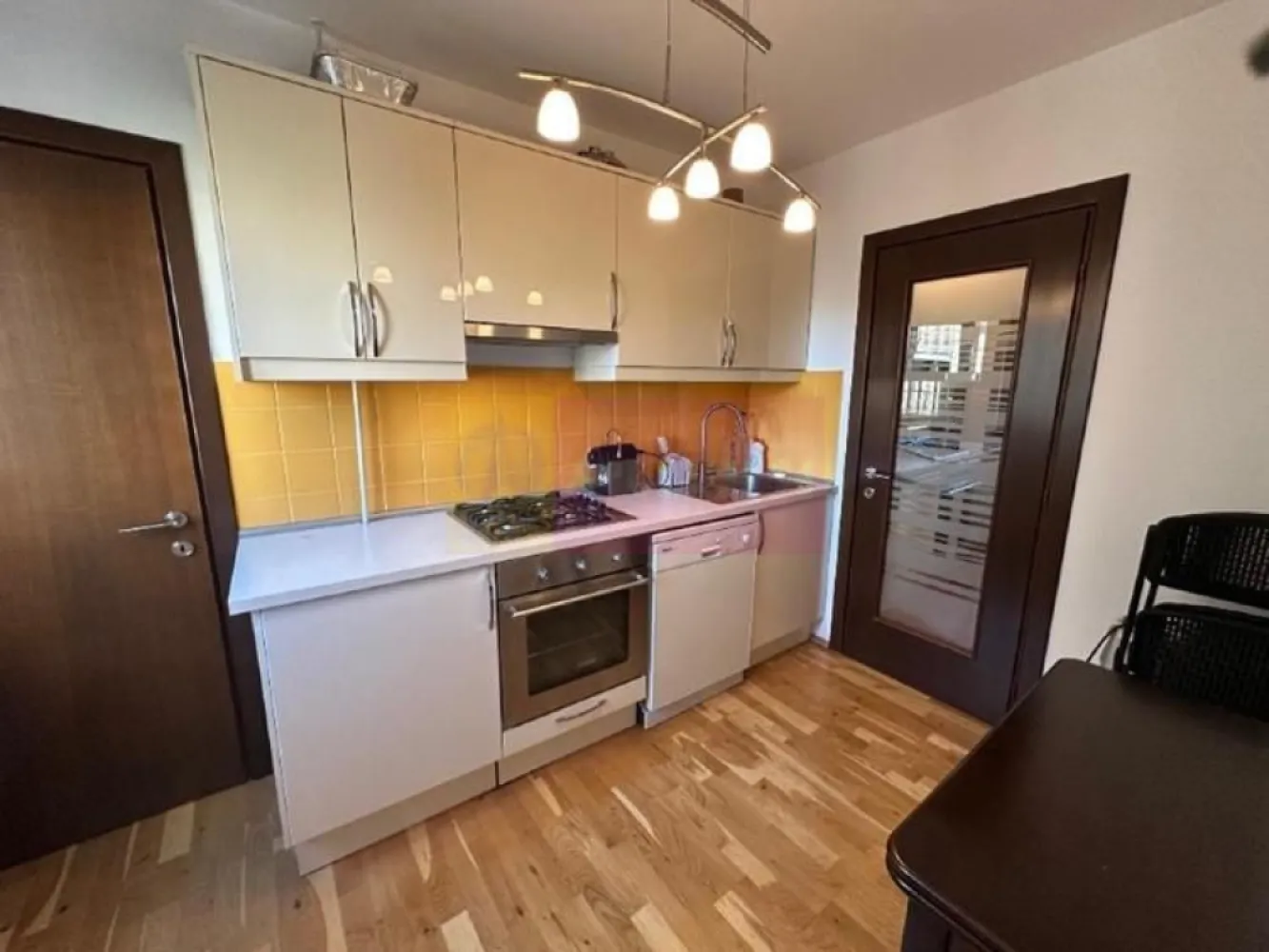 Apartament 3 camere Splaiul Unirii- Camera de Comerț