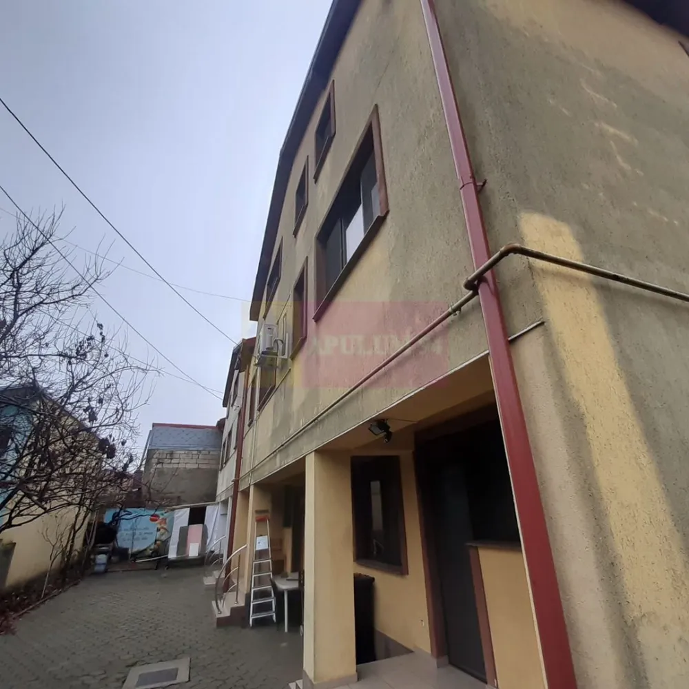 Două vile tip duplex de închiriat - zona Antiaeriană