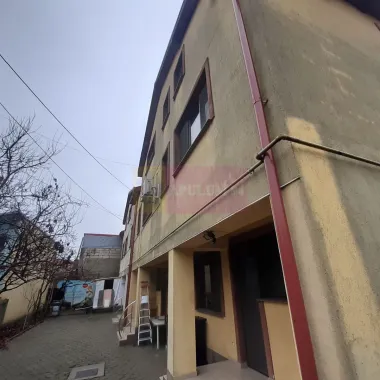 Două vile tip duplex de închiriat - zona Antiaeriană