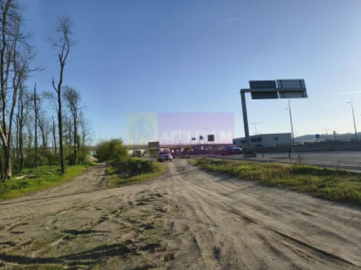 Teren la Joncțiunea dintre A0 și DN5