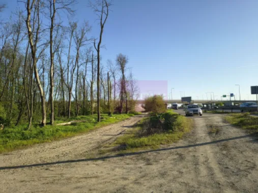 Teren la Joncțiunea dintre A0 și DN5