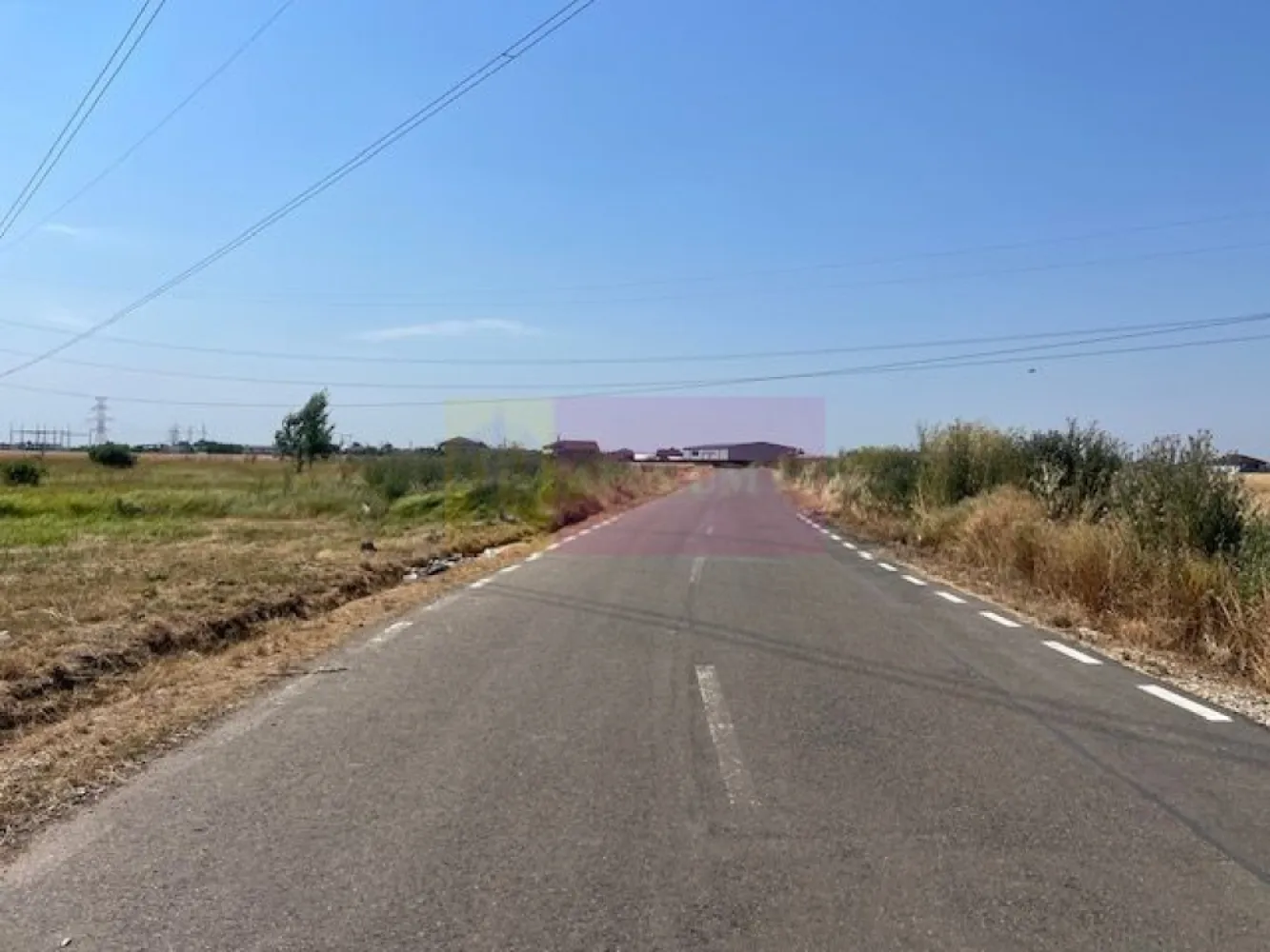 Teren Domnesti- Fortului. - Compania imobiliara Apulum 94 va propune un teren situat in Domnesti- str Fortului, in apropiere de Centura .
Terenul are estinatie mixta si este pretabil atat pentru locuinte cat si pentru hala. 
Accesul se face pe un drum de servitute care se termina in acest lot.
Pentru vizionare si mai multe detalii nu ezitati sa ma contactati pe nr 073368446- Laura Ionescu.