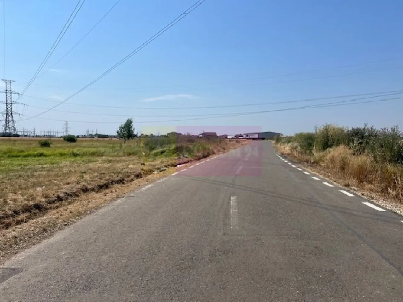 Teren Domnesti- Fortului. - Compania imobiliara Apulum 94 va propune un teren situat in Domnesti- str Fortului, in apropiere de Centura .
Terenul are estinatie mixta si este pretabil atat pentru locuinte cat si pentru hala. 
Accesul se face pe un drum de servitute care se termina in acest lot.
Pentru vizionare si mai multe detalii nu ezitati sa ma contactati pe nr 073368446- Laura Ionescu.