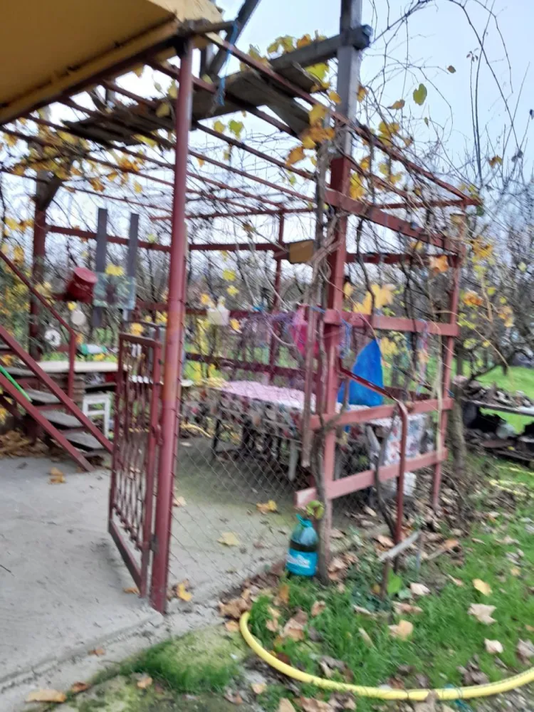 De vanzare casa +teren 16k mp in BARCANESTI / IL