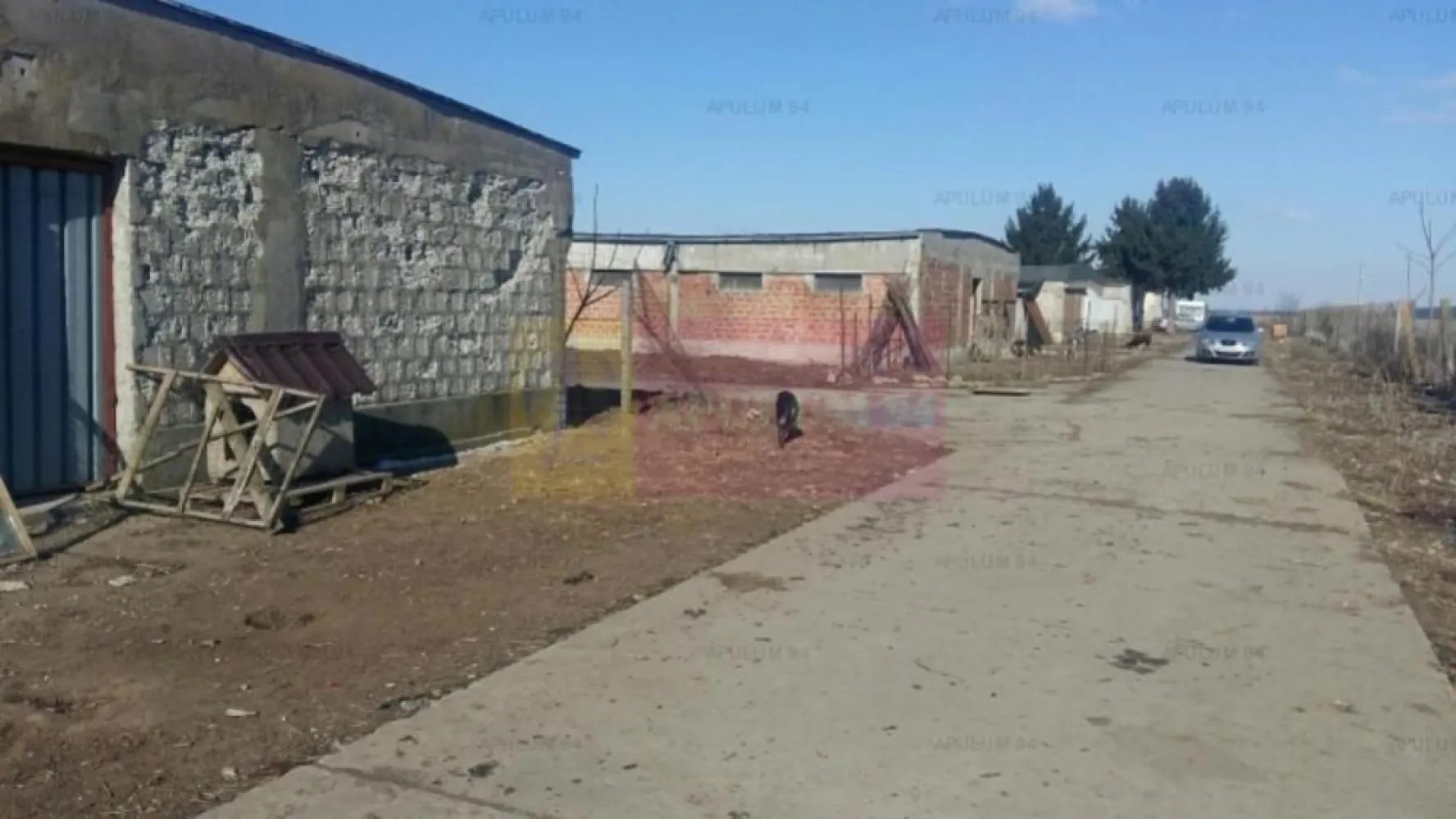 Teren Balotesti- Saftica - Compania imobiliara Apulum 94 va propune un teren care se afla in Saftica- apartinand juridic de Comuna Balotesti. 
Terenul este pretabil pentru constructii locuinte, are apa si curent, gazul si canalul sunt foarte aproape. 
Este aproape de lac, ceea ce reprezinta o locatie speciala pentru locuinte.
 Pe teren sunt hale mai vechi, parte din ele intr-o stare mai buna, parte mai dezafectate. 
Terenul este in proprietatea unei persoane juridice.
Pentru vizionare si mai multe detalii nu ezitati sa ma contactati pe nr 0733683446- Laura Ionescu.