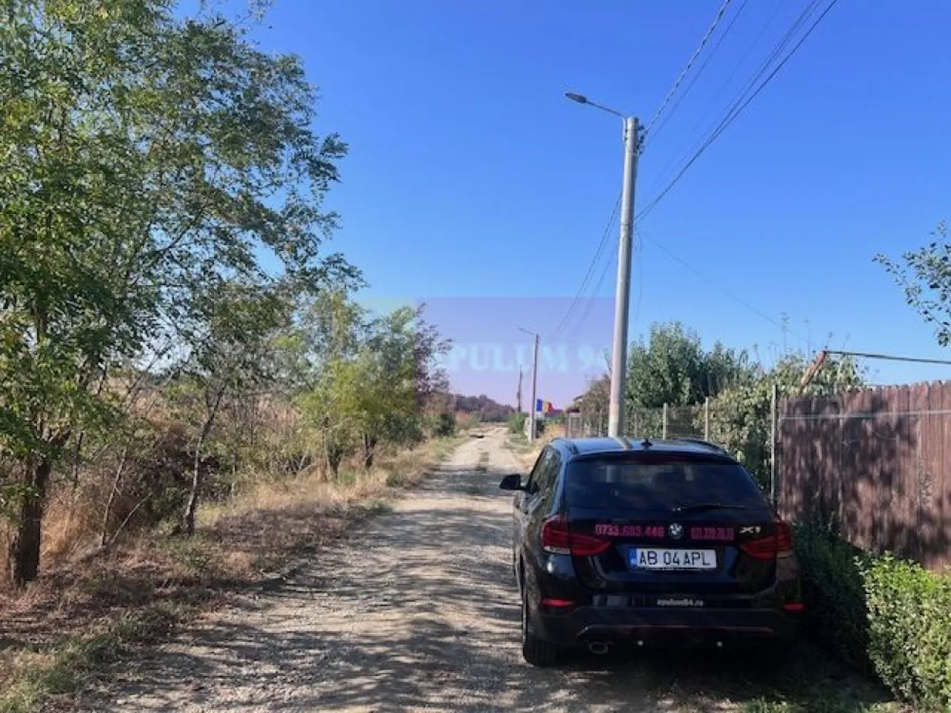Teren Cornetu Strada Magnoliei- Pinului. - Compania imobiliara Apulum 94 va propune un teren de 6200 mp cu deschidere de 35 ml situat in Cornetu- strada Magnoliei cu Pinului. 
Terenul este dezmembrat in 5 loturi cu o suprafata de aproximativ 500 mp si un lot mare de 2250 mp, cu drum de servitute de 9 metri latime si se poate vinde pe loturi cat su intreaga suprafata.
Prin fata terenului trec gazele, curentul , apa si canalizarea.
Zona este in dezvoltare, foarte linistita, cu case si vecini civilizati. 
Pentru vizionare nu ezitati sa ma contactati pe nr 0733683446- Laura Ionescu.