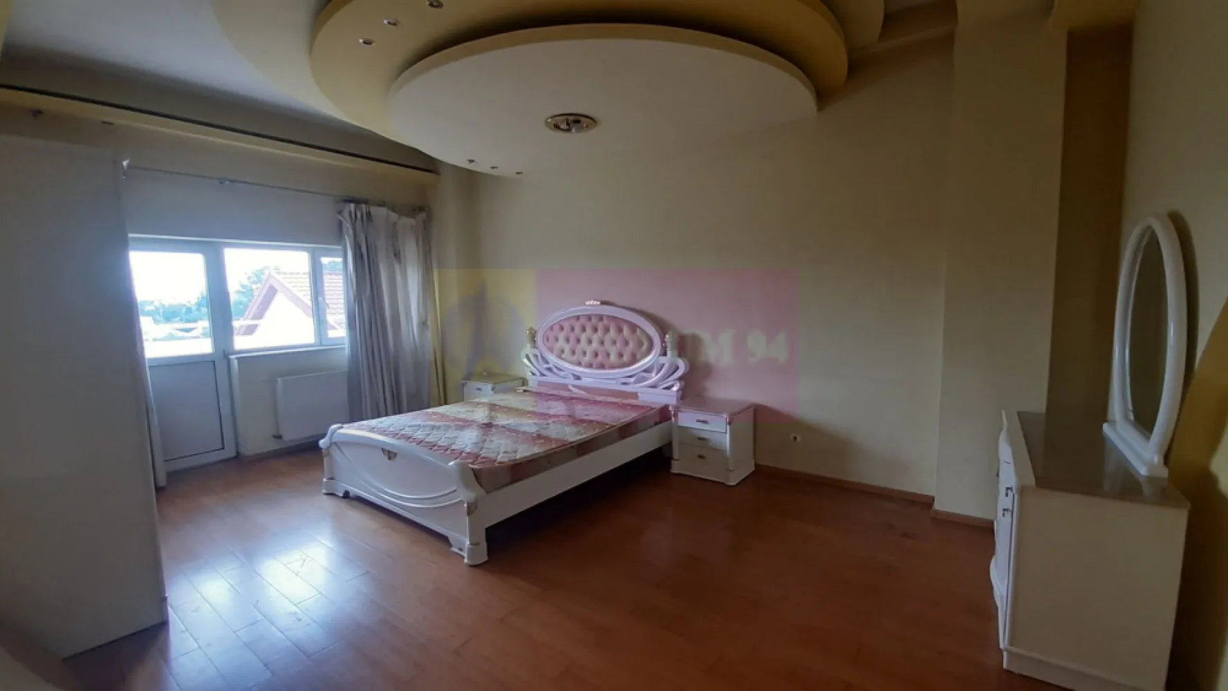 Două Etaje în Vilă în zona Voluntari de Închiriat