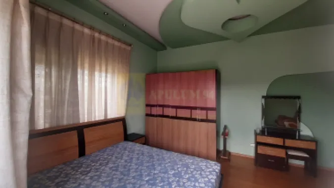 Două Etaje în Vilă în zona Voluntari de Închiriat