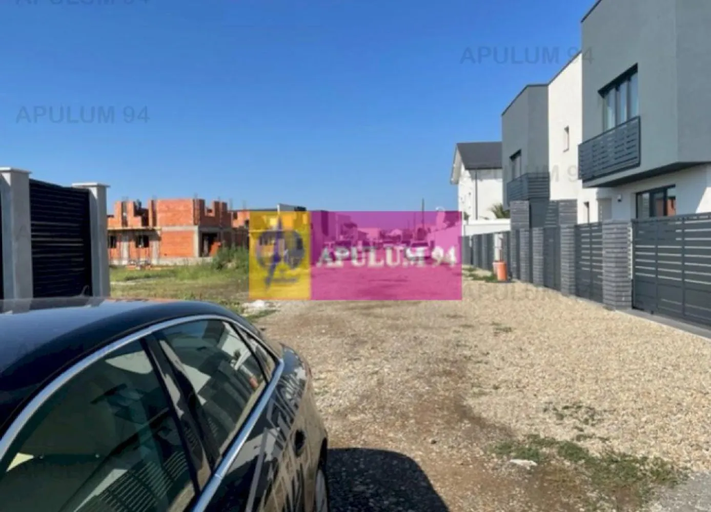 Teren Domnesti- Ciutaci- Foisorului. - Compania imobiliara Apulum 94 va propune un teren situat in Domnesti- Ciutaci, langa cartierul de vile al lui Dorian Popa.
Terenul are o suprafata totala de 702 mp din care raman curati 631mp cu o deschidere de 18 ml. 
Pe strada exista curent, gaze, apa si canal. 
Pentru vizionare si mai multe detalii nu ezitati sa ma contactati pe nr 0733683446- Laura Ionescu.