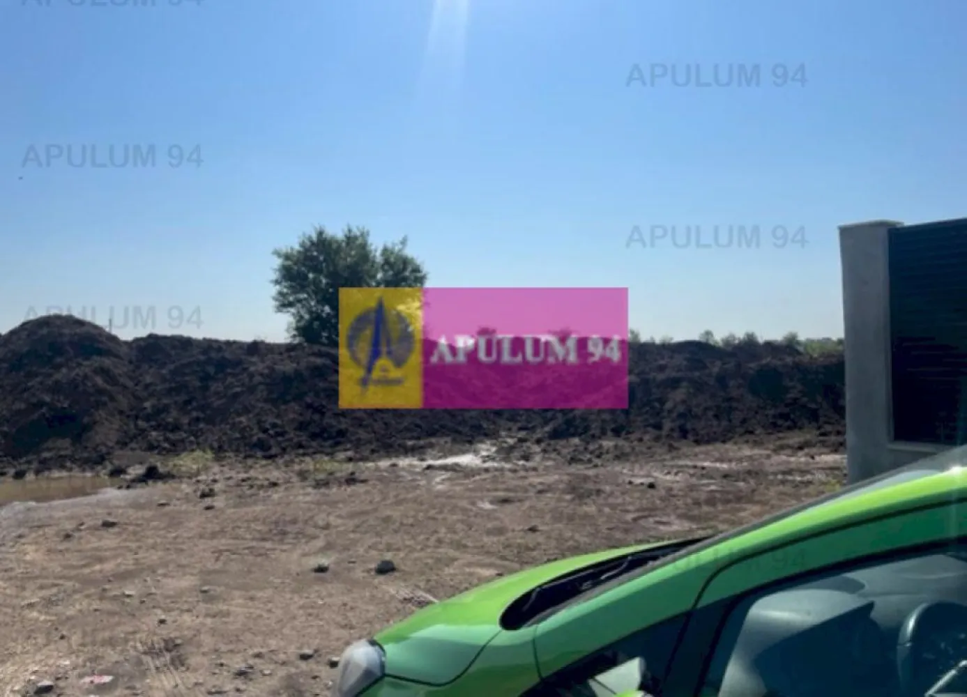 Teren Domnesti- Ciutaci- Foisorului. - Compania imobiliara Apulum 94 va propune un teren situat in Domnesti- Ciutaci, langa cartierul de vile al lui Dorian Popa.
Terenul are o suprafata totala de 702 mp din care raman curati 631mp cu o deschidere de 18 ml. 
Pe strada exista curent, gaze, apa si canal. 
Pentru vizionare si mai multe detalii nu ezitati sa ma contactati pe nr 0733683446- Laura Ionescu.