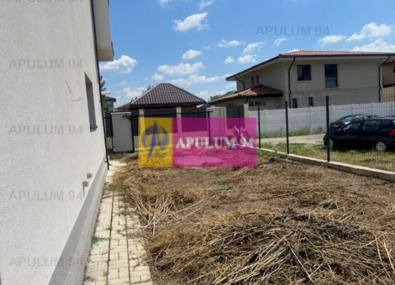 Vila tip duplex Otopeni- Odai- Matei Basarab. - Compania imobiliara Apulum 94 va propune o vila tip duplex situata in Otopeni, zona Odai- str Matei Basarab. 
Zona este foarte dezvoltata, strada este retrasa fata de un drum principal, este foarte linistita si civilizata. 
Vila este P+1+M, este racordata la toate utilitatile. Constructie este din caramida, cu atalpi de beton, are placi de beton intre nivele. Este izolata pe exterior.
Este finisata in totalitate la interior, cu marmura pe scari, termopan din aluminiu, parchet din lemn, usi interioare de foarte buna calitate, gresie, faianta, calorifere, centrala termica pe gaze, obiecte sanitare si electrice montate. 
Casa este foarte bine impartita si anume:
-la parter un living, bucatarie, 1 baie, spatiu de depozitare sub scara, terasa.
-la etaj- un dormitor matrimonial cu baie proprie, 2 dormitoare + 1 baie, un balcon
- mansarda open space are instalatiile trase si se poate monta 1 baie cat si o bucatarie 
Pentru vizionare si mai multe detalii nu ezitati sa ma contactati pe nr 0733683446- Laura Ionescu.
